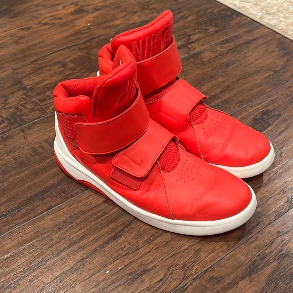 Nike Marxman Mens Hi‎ Top Trainers Sneakers University Red White Size 10.5 EUC